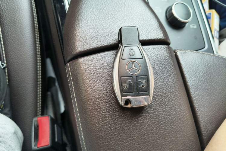 Used Mercedes-Benz GLE 2018 GLE 320 4MATIC Dynamic Edition Collector's Edition Vehicle Key