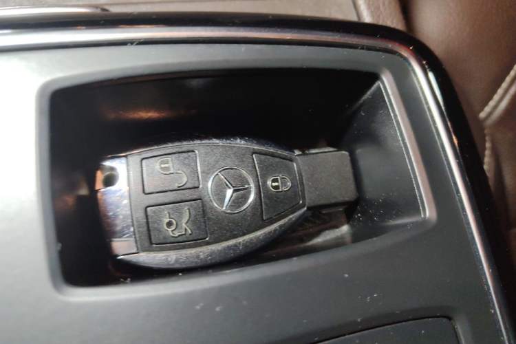 Used Mercedes-Benz GLE 2018 GLE 320 4MATIC Dynamic Edition Collector's Edition Vehicle Key