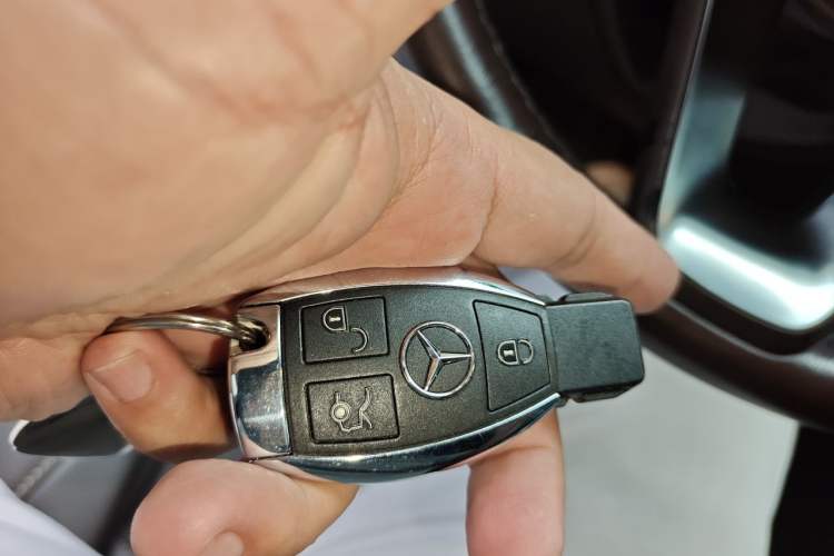 Used Mercedes-Benz GLE 2018 GLE 400 4MATIC Exclusive Edition Vehicle Key