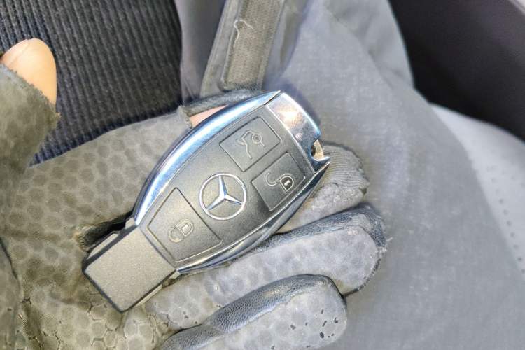 Used Mercedes-Benz GLE 2018 GLE 320 4MATIC Dynamic Edition Collector's Edition Vehicle Key