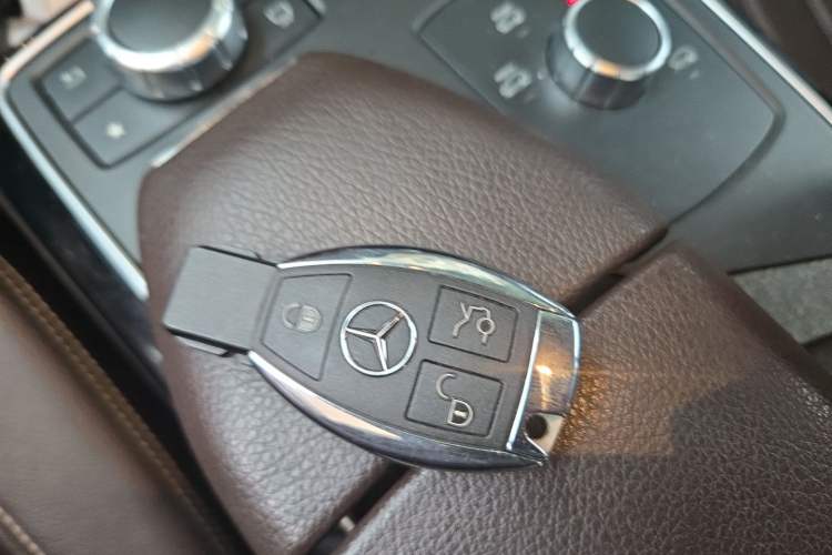 Used Mercedes-Benz GLE 2018 GLE 320 4MATIC Luxury Collection Edition Vehicle Key