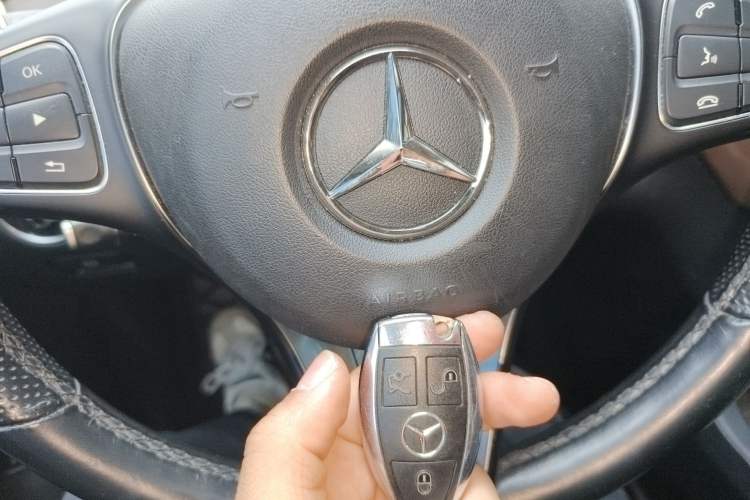 Used Mercedes-Benz GLE 2018 GLE 320 4MATIC Luxury Collection Edition Vehicle Key