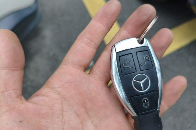 Used Mercedes-Benz GLE 2018 GLE 320 4MATIC Dynamic Edition Collector's Edition Vehicle Key
