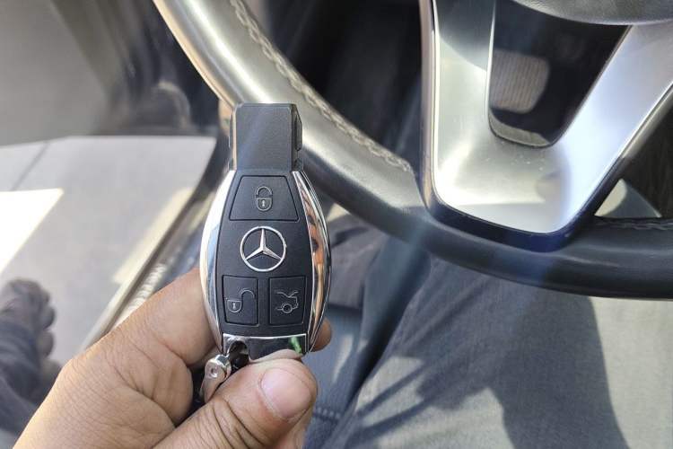 Used Mercedes-Benz GLE 2018 GLE 320 4MATIC Dynamic Edition Collector's Edition Vehicle Key