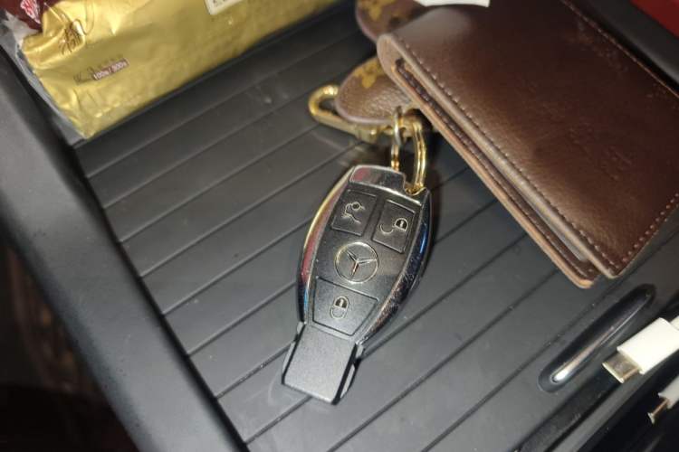 Used Mercedes-Benz GLE 2018 GLE 320 4MATIC Dynamic Edition Collector's Edition Vehicle Key