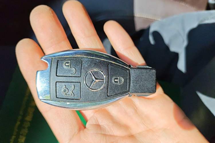 Used Mercedes-Benz GLE 2018 GLE 320 4MATIC Luxury Collection Edition Vehicle Key