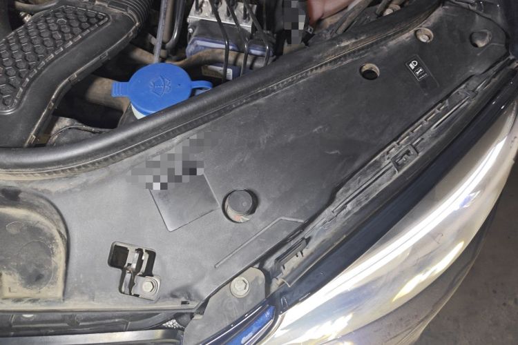 Used Mercedes-Benz GLE 2018 GLE 320 4MATIC Dynamic Edition Collector's Edition Engine Bay Left