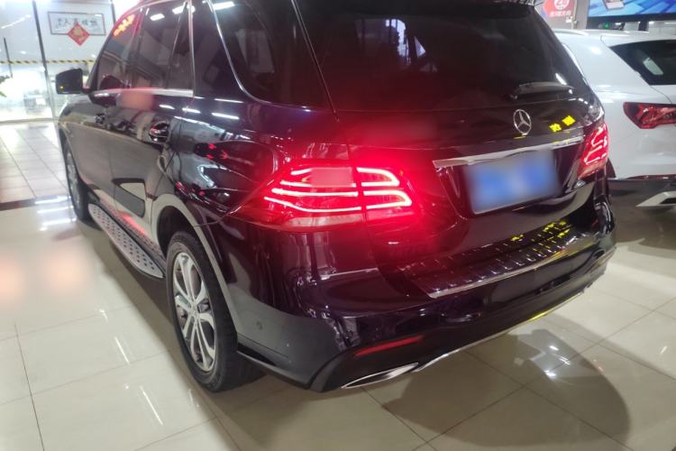 Used Mercedes-Benz GLE 2018 GLE 320 4MATIC Dynamic Edition Collector's Edition Exterior 2