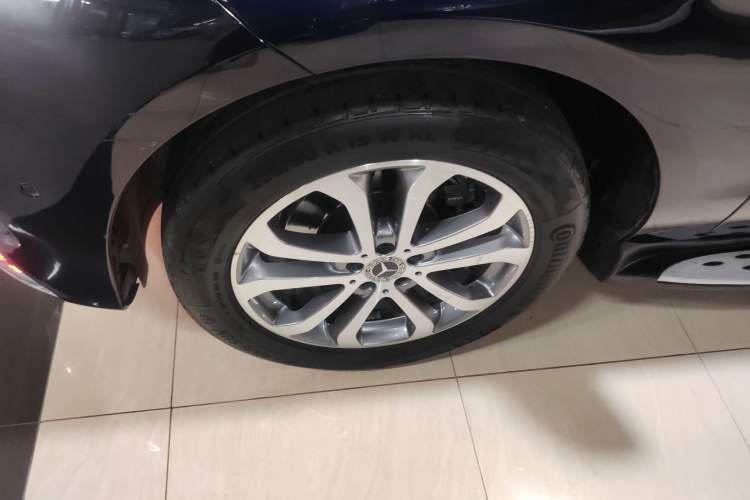 Used Mercedes-Benz GLE 2018 GLE 320 4MATIC Dynamic Edition Collector's Edition Exterior 4