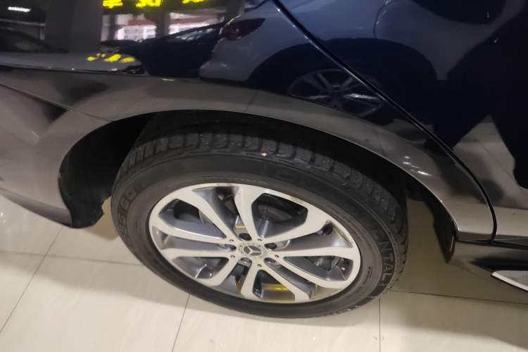 Used Mercedes-Benz GLE 2018 GLE 320 4MATIC Dynamic Edition Collector's Edition Exterior 5