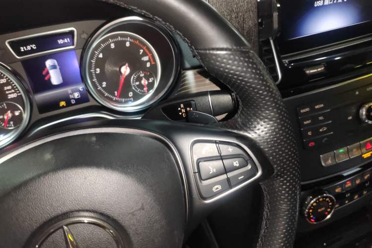 Used Mercedes-Benz GLE 2018 GLE 320 4MATIC Dynamic Edition Collector's Edition Gear Lever