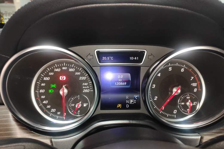 Used Mercedes-Benz GLE 2018 GLE 320 4MATIC Dynamic Edition Collector's Edition Instrument Cluster