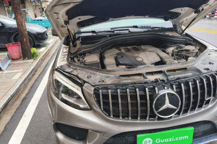 Used Mercedes-Benz GLE  Engine Bay Right