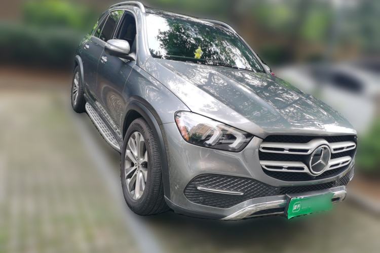 Used Mercedes-Benz GLE  Front Right 45 Deg