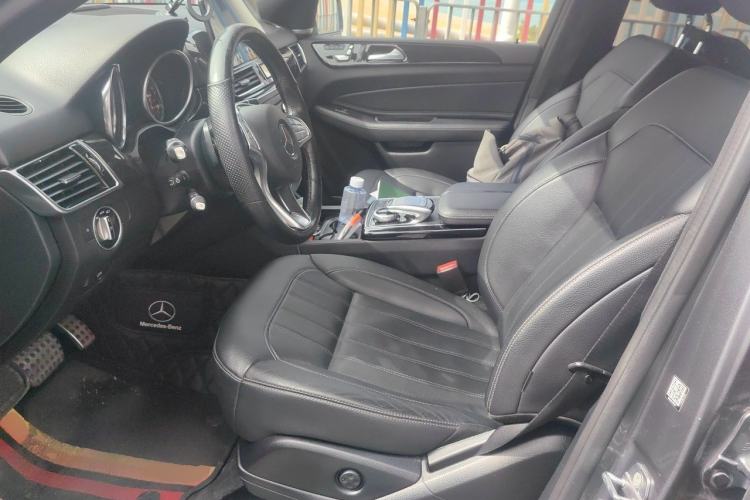 Used Mercedes-Benz GLE 2018 GLE 400 4MATIC Exclusive Edition Left Front Seat