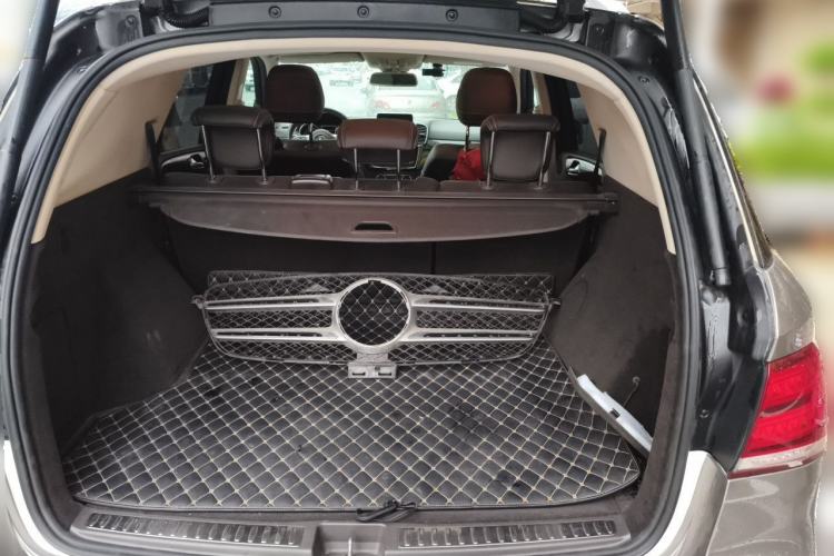 Used Mercedes-Benz GLE  Trunk