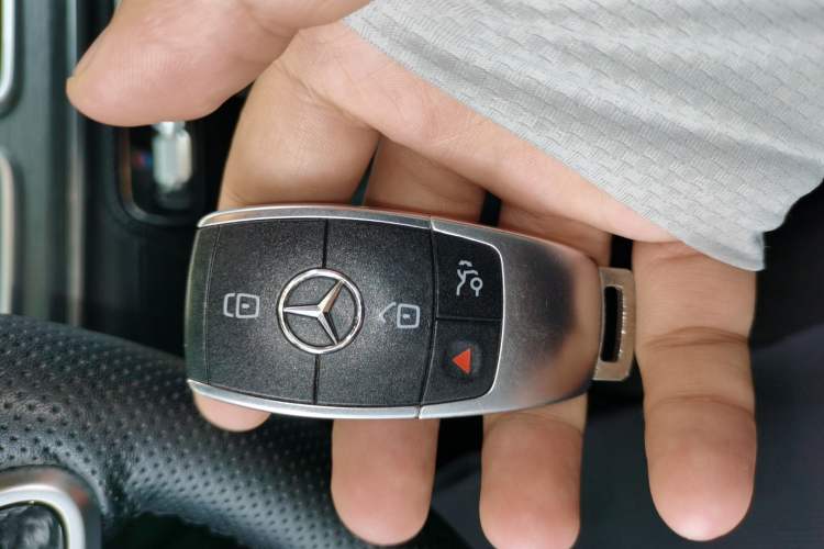 Used Mercedes-Benz GLE  Vehicle Key