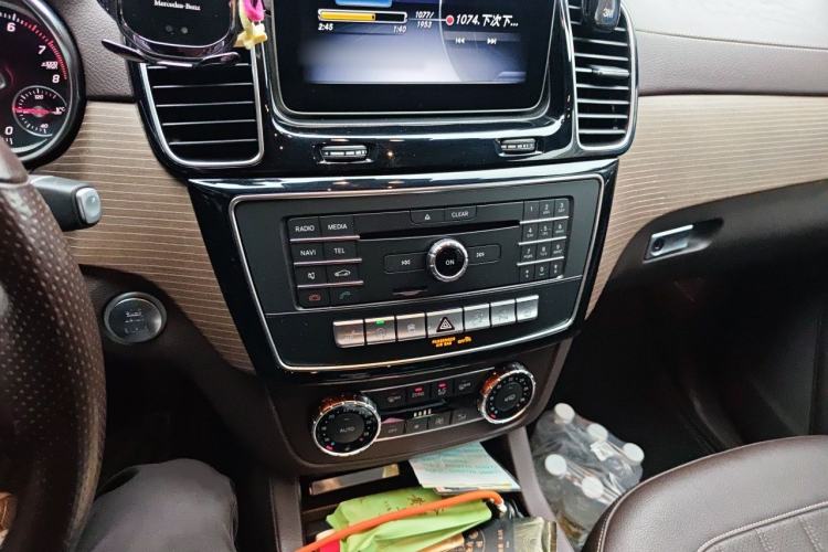 Used Mercedes-Benz GLE 2018 GLE 320 4MATIC Dynamic Edition Collector's Edition Audio And AC Panel