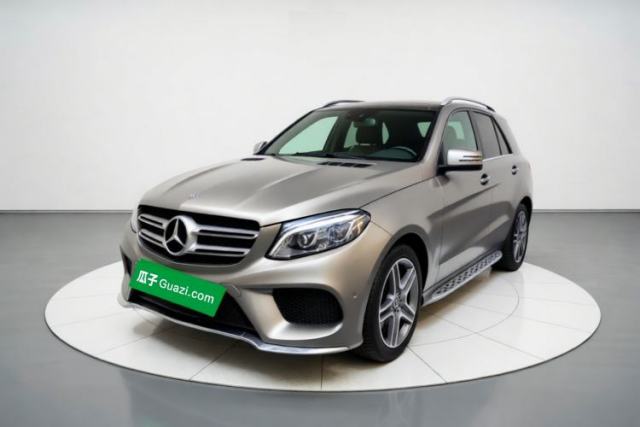 Ojetý Mercedes-Benz GLE 2018 GLE 400 4MATIC Exclusive Edition