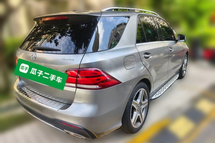 Used Mercedes-Benz GLE 2018 GLE 400 4MATIC Exclusive Edition Rear Right 45 Deg
