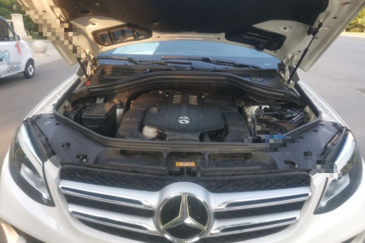 Used Mercedes-Benz GLE 2018 GLE 320 4MATIC Dynamic Edition Collector's Edition Engine Bay