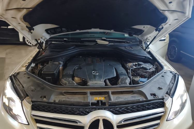 Used Mercedes-Benz GLE 2018 GLE 320 4MATIC Dynamic Edition Collector's Edition Engine Bay