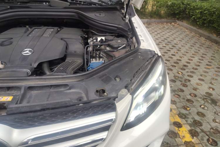 Used Mercedes-Benz GLE 2018 GLE 320 4MATIC Dynamic Edition Collector's Edition Engine Bay Left