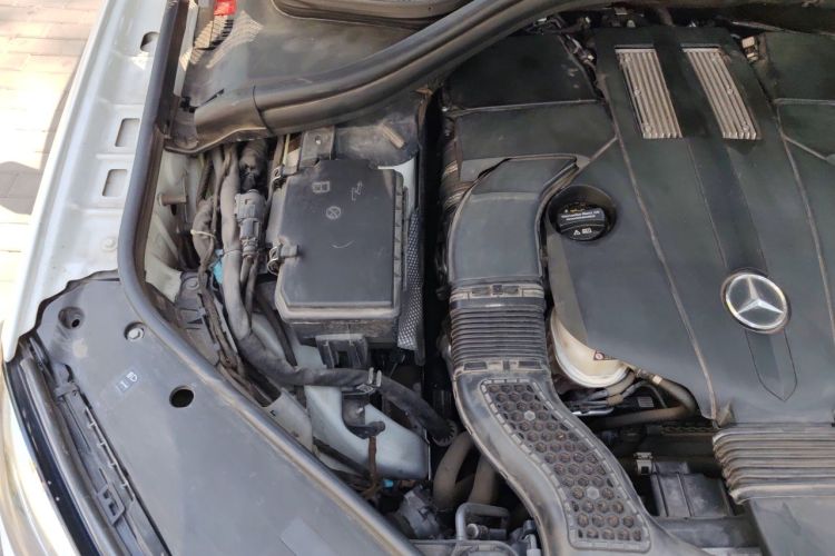 Used Mercedes-Benz GLE 2018 GLE 400 4MATIC Exclusive Edition Engine Bay Right