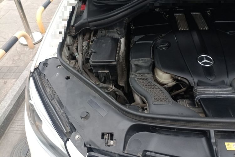 Used Mercedes-Benz GLE 2018 GLE 320 4MATIC Dynamic Edition Collector's Edition Engine Bay Right