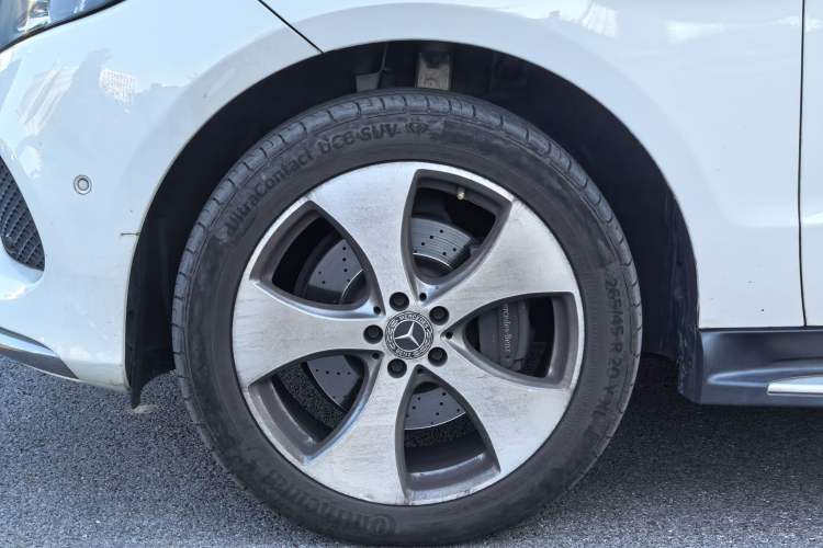 Used Mercedes-Benz GLE 2018 GLE 320 4MATIC Luxury Collection Edition Exterior 5