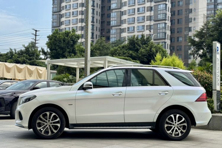 Used Mercedes-Benz GLE 2018 GLE 320 4MATIC Dynamic Edition Collector's Edition Exterior 6