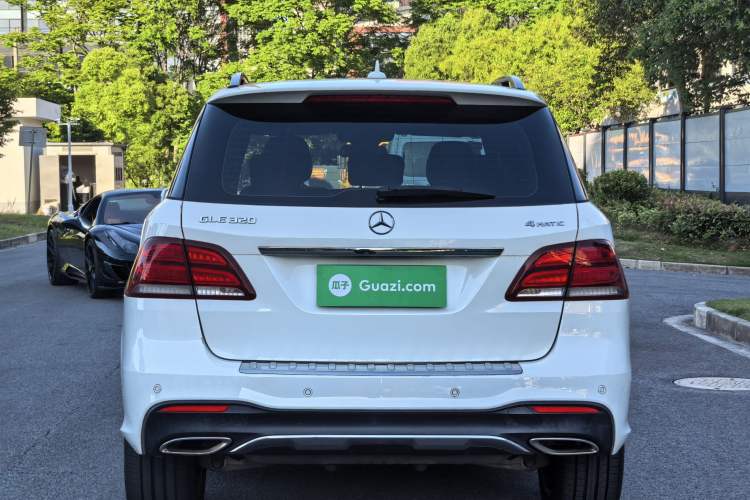 Used Mercedes-Benz GLE 2018 GLE 320 4MATIC Luxury Collection Edition Exterior 8