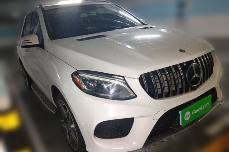 Used Mercedes-Benz GLE  Front Right 45 Deg