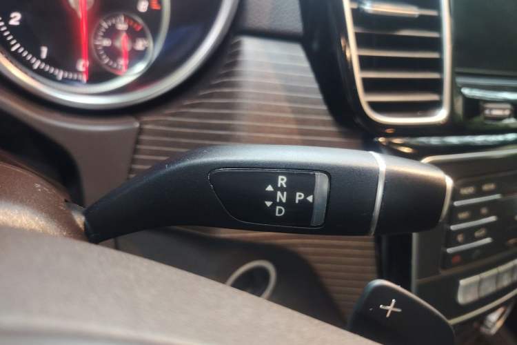 Used Mercedes-Benz GLE 2018 GLE 320 4MATIC Dynamic Edition Collector's Edition Gear Lever