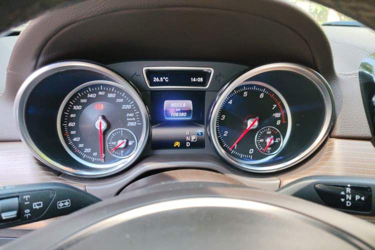 Used Mercedes-Benz GLE 2018 GLE 400 4MATIC Exclusive Edition Instrument Cluster
