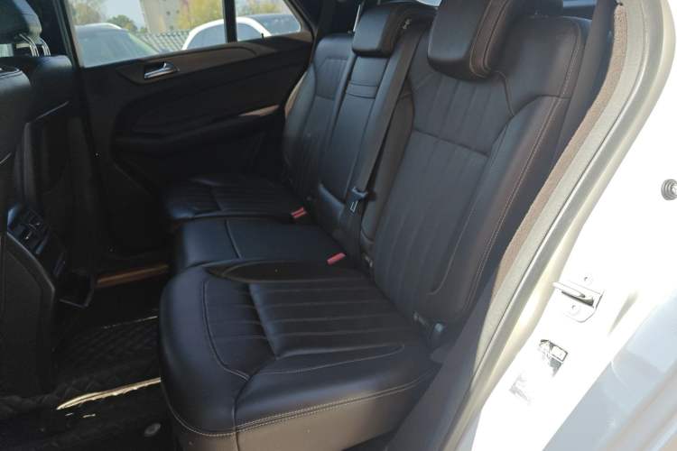 Used Mercedes-Benz GLE 2018 GLE 320 4MATIC Dynamic Edition Collector's Edition Interior 4