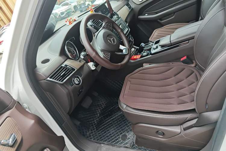 Used Mercedes-Benz GLE 2018 GLE 320 4MATIC Dynamic Edition Collector's Edition Left Front Seat