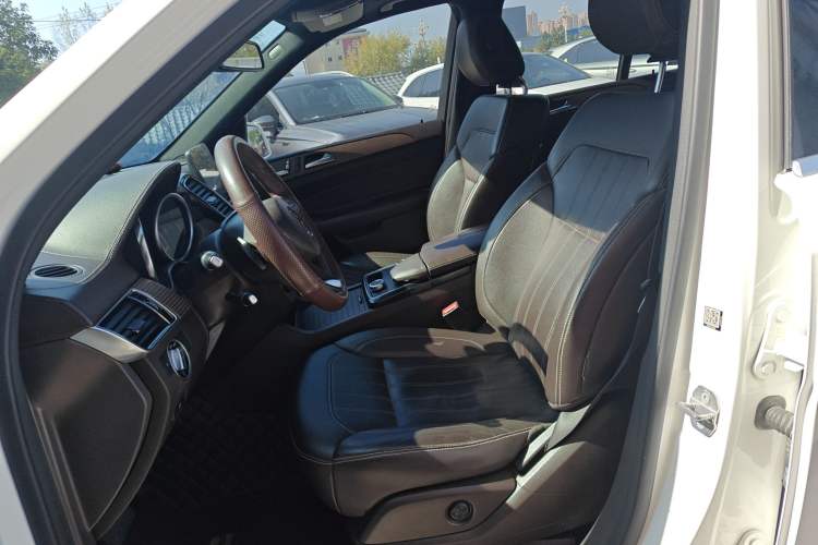 Used Mercedes-Benz GLE 2018 GLE 320 4MATIC Dynamic Edition Collector's Edition Left Front Seat
