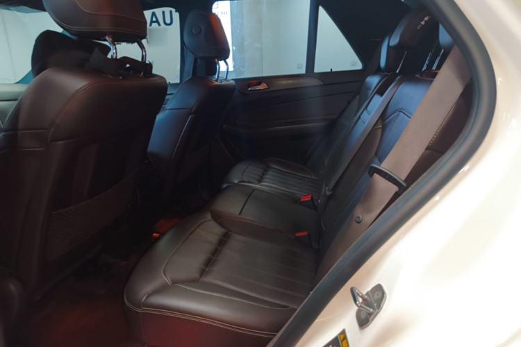 Used Mercedes-Benz GLE 2018 GLE 320 4MATIC Dynamic Edition Collector's Edition Left Rear Seat