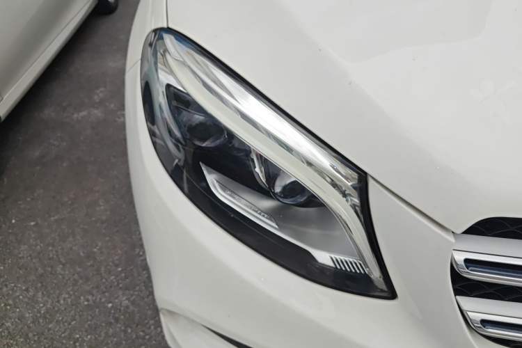 Used Mercedes-Benz GLE 2018 GLE 320 4MATIC Dynamic Edition Collector's Edition Right Front Headlight