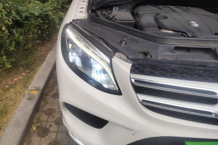 Used Mercedes-Benz GLE 2018 GLE 320 4MATIC Dynamic Edition Collector's Edition Right Front Headlight