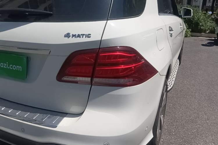 Used Mercedes-Benz GLE 2018 GLE 320 4MATIC Luxury Collection Edition Right Rear Taillight