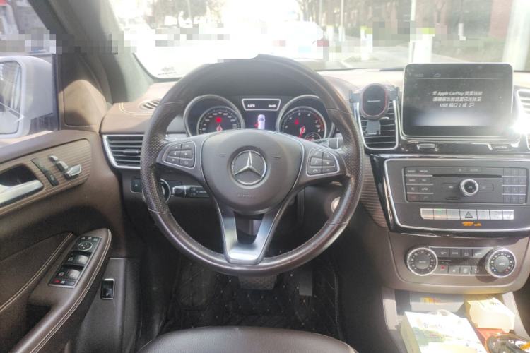 Used Mercedes-Benz GLE 2018 GLE 320 4MATIC Dynamic Edition Collector's Edition Steering Wheel
