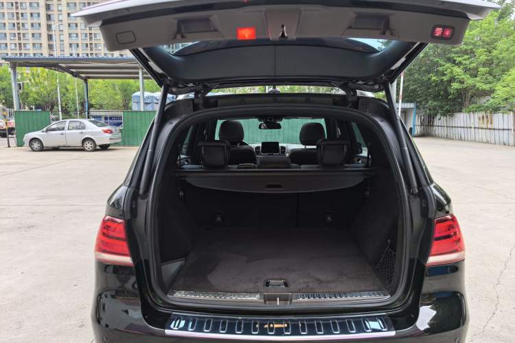 Used Mercedes-Benz GLE 2019 GLE 320 4MATIC Luxury Collection Edition Audio And AC Panel