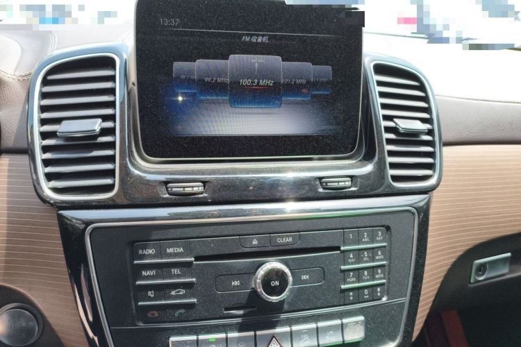 Used Mercedes-Benz GLE 2019 GLE 320 4MATIC Dynamic Edition Prestige Model Audio And AC Panel