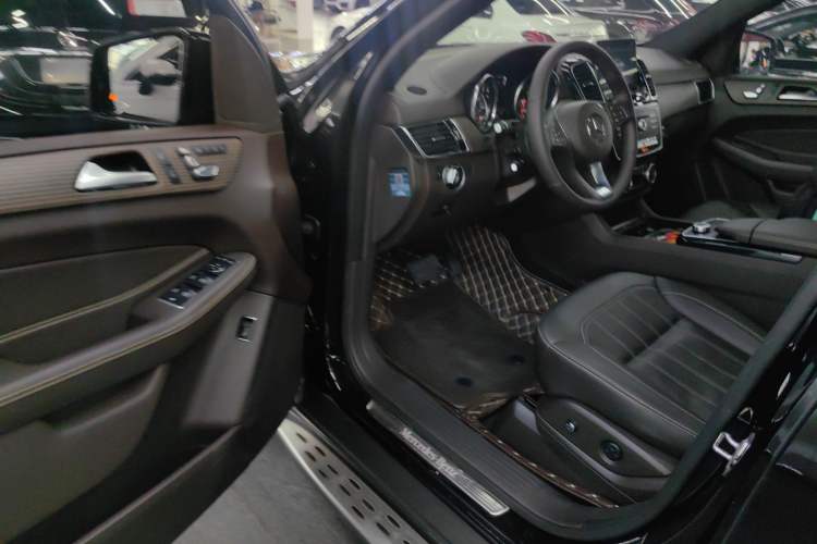 Used Mercedes-Benz GLE 2019 GLE 400 4MATIC Exclusive Edition Driver Seat