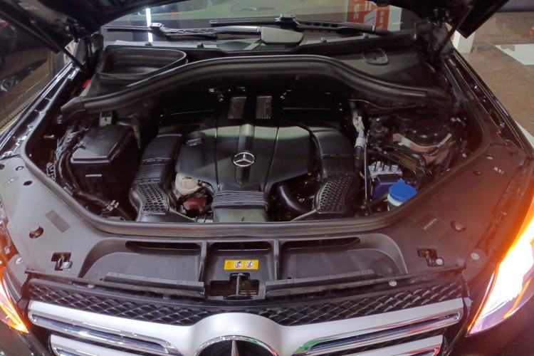 Used Mercedes-Benz GLE 2019 GLE 320 4MATIC Dynamic Edition Prestige Model Engine Bay