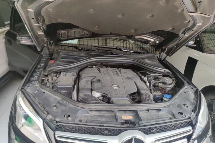 Used Mercedes-Benz GLE 2019 GLE 320 4MATIC Dynamic Edition Prestige Model Engine Bay