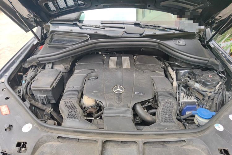 Used Mercedes-Benz GLE 2019 GLE 400 4MATIC Exclusive Edition Engine Bay