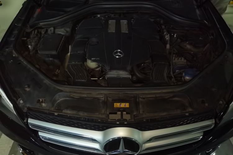 Used Mercedes-Benz GLE 2019 GLE 400 4MATIC Exclusive Edition Engine Bay